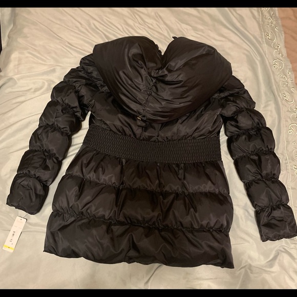 This is a laundry by shelli segal puff winter jacket - Picture 4 of 8